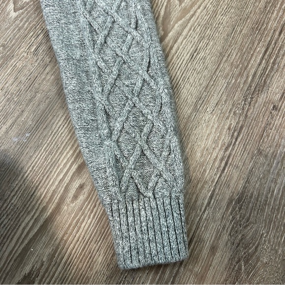 Men’s Heavyweight Cotton Sweater - Picture 3 of 9